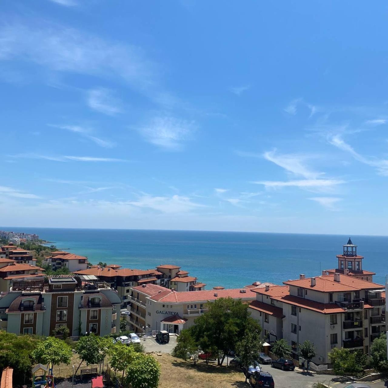 Hotel Sea Vista Sveti Vlas Exteriör bild