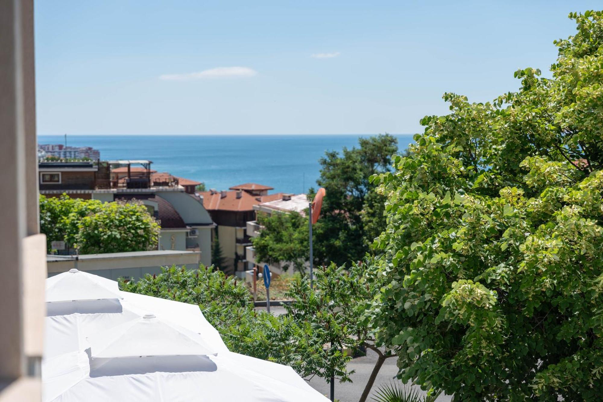 Hotel Sea Vista Sveti Vlas Exteriör bild
