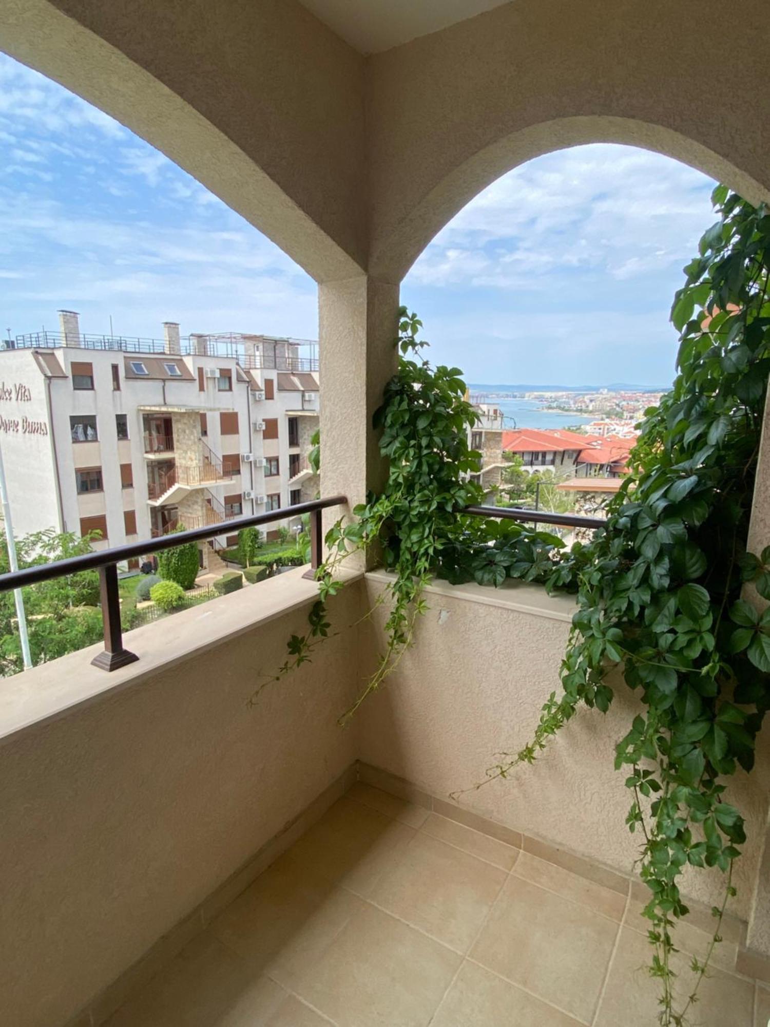Hotel Sea Vista Sveti Vlas Exteriör bild