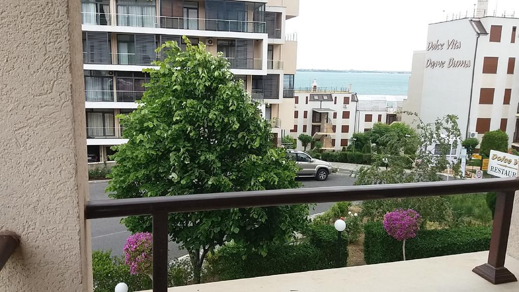 Hotel Sea Vista Sveti Vlas Exteriör bild