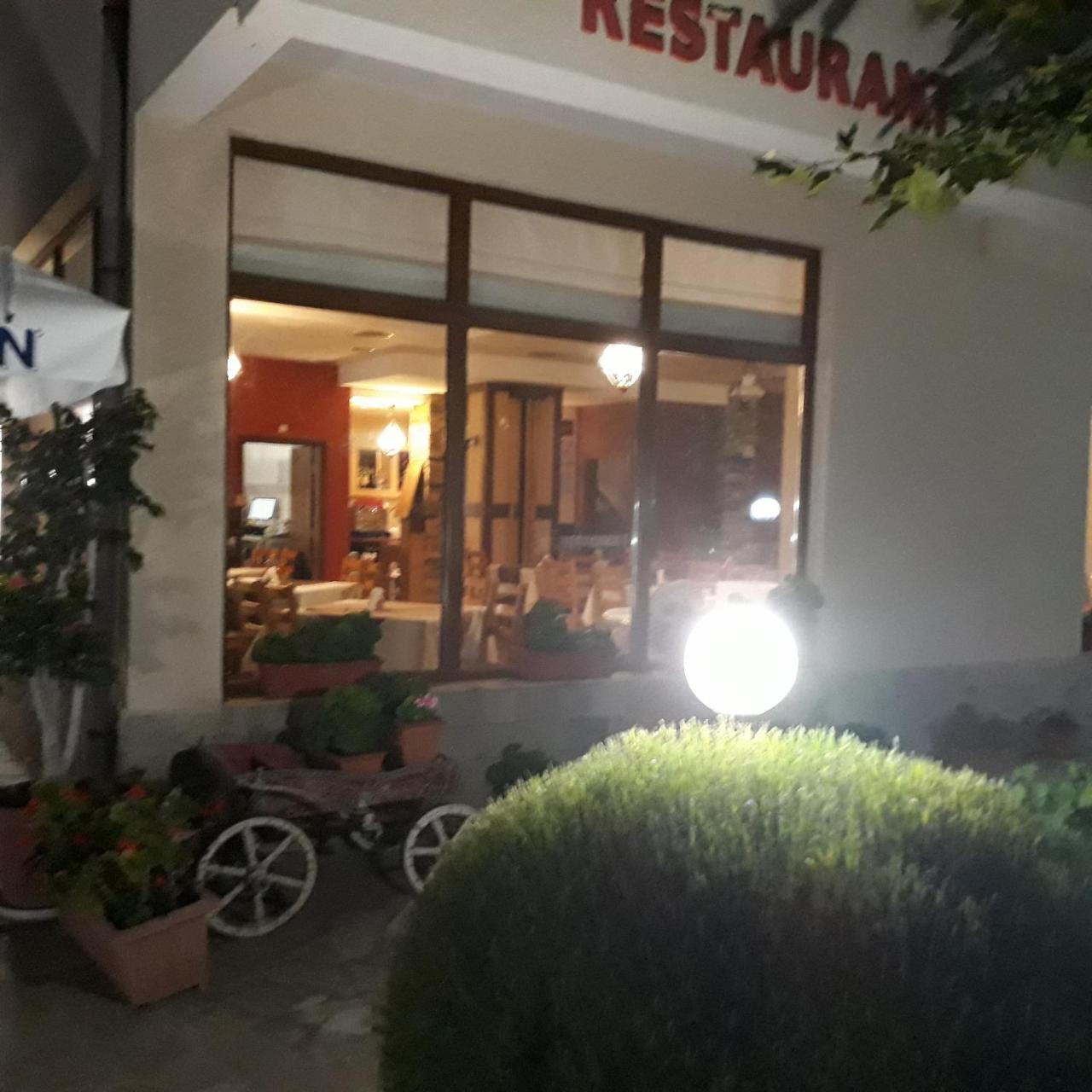 Hotel Sea Vista Sveti Vlas Exteriör bild