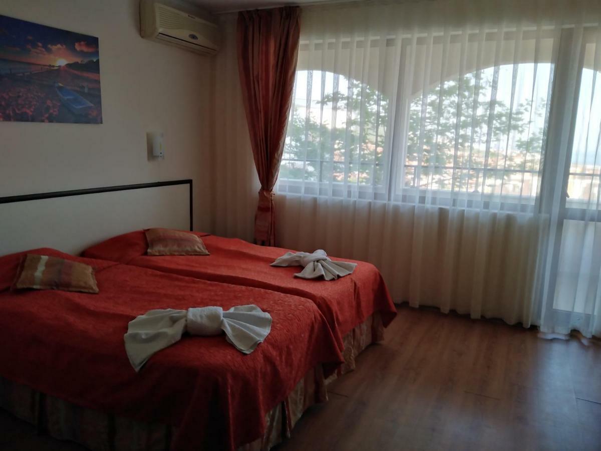 Hotel Sea Vista Sveti Vlas Exteriör bild